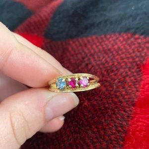 Vintage 14K Gold Ring Multi Birthstones size 9?